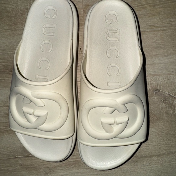 Authentic Gucci Rubber Platform Slides - Picture 4 of 9